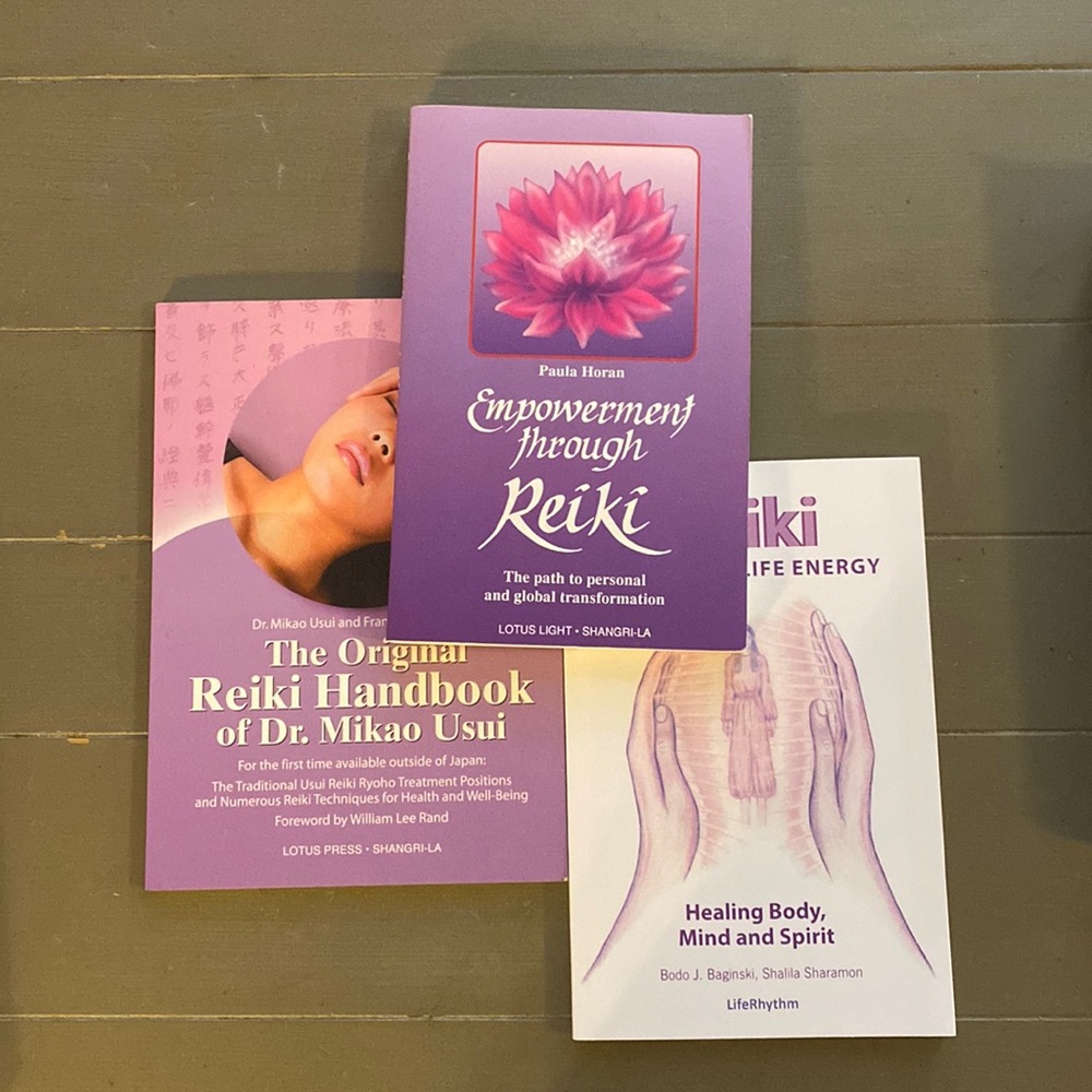 Reiki Book bundle - 3 books